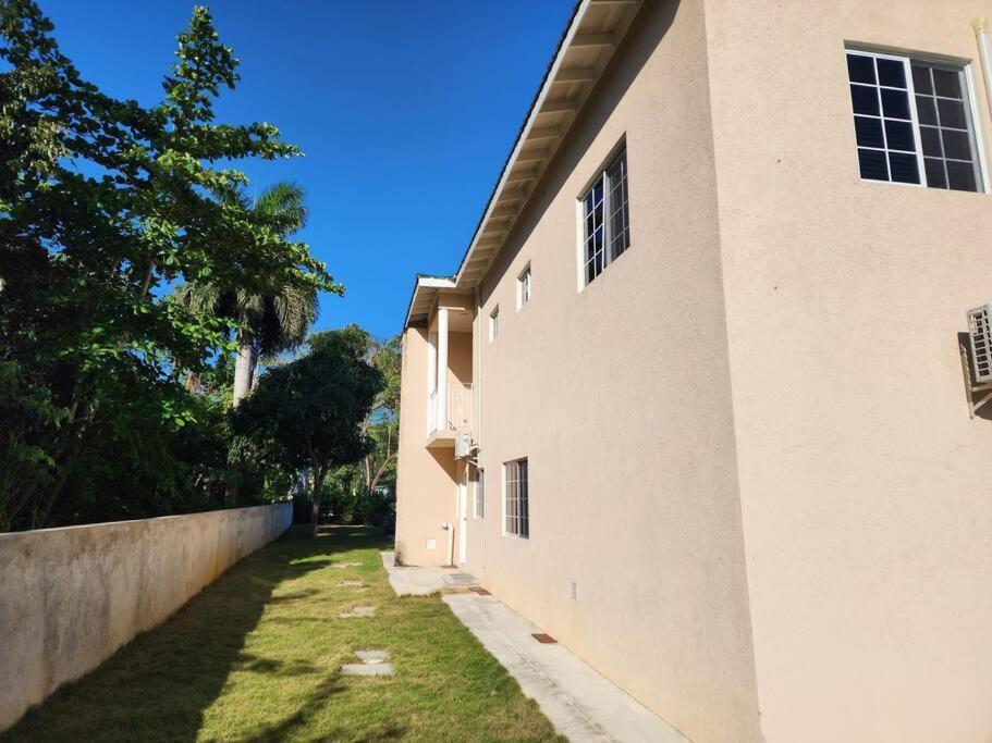 Paradise Nestled Between Montego Bay And Negril Hopewell Eksteriør billede